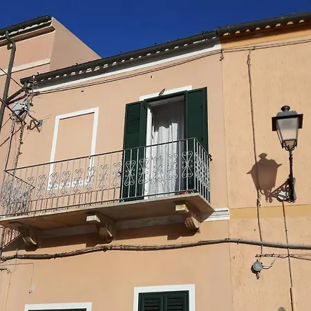 펜션 Stupenda Casetta In Centro Storico La Maddalena